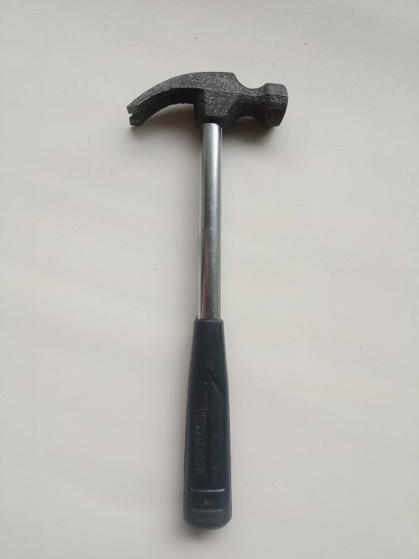 Młotek ciesielski 18 sm
rabat. taniej. za darmo. theia.com.pl